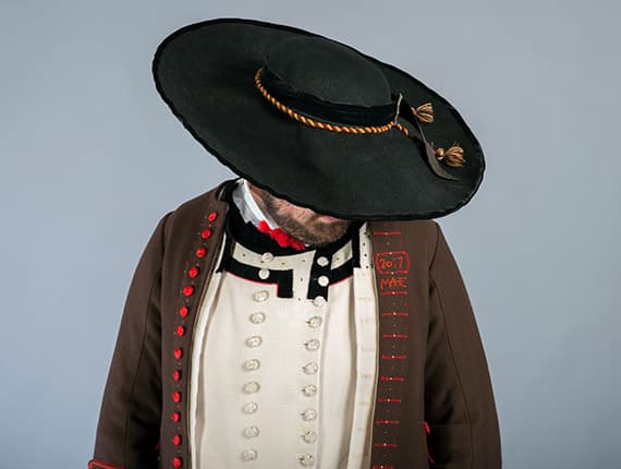 costume traditionnel breton