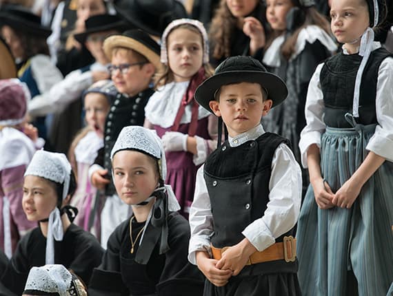 enfants costume traditionnel