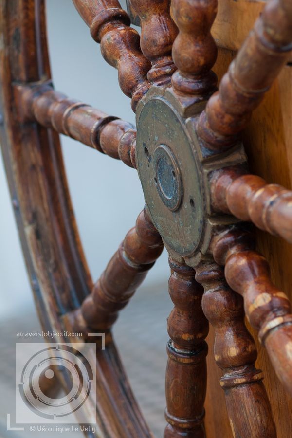 Pince à Cravate Marine Roue Gouvernail Bateau Vintage - Accessoire Nautique Homme