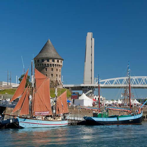 Voiliers en Penfeld durant les fêtes maritimes de Brest