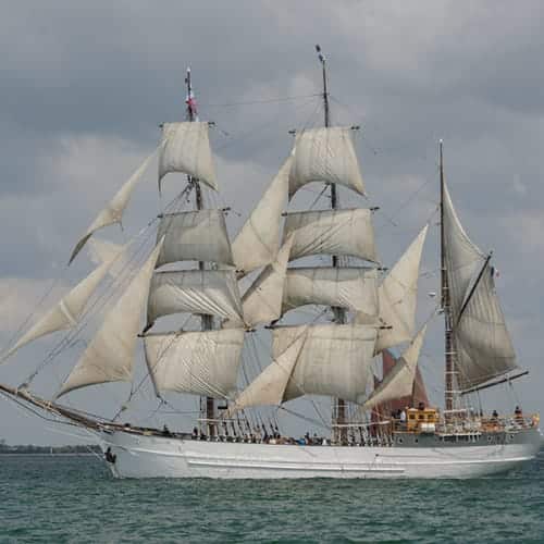 Le Français, trois-mâts barque