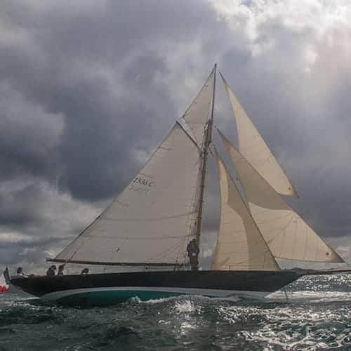 Pen Duick en rade de Brest