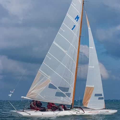 Voilier Winnefox, de type Scow