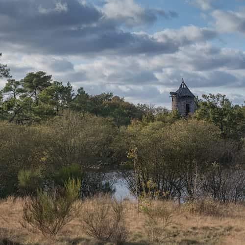 Vieux moulin à vent de la Roche