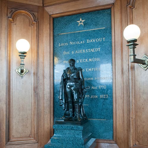 Statue en bronze du prince d'Eckmühl