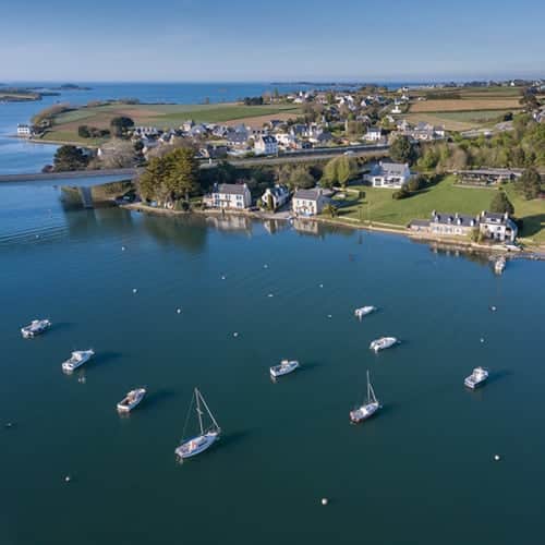 Vue aérienne du port de Henvic