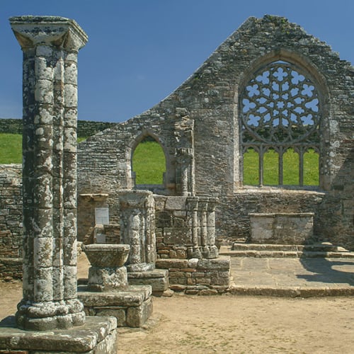Ruines de la chapelle de Languidou