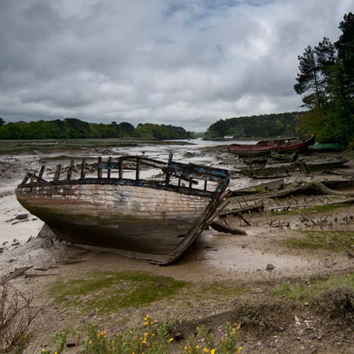 Vieilles coques de bateaux de pêche