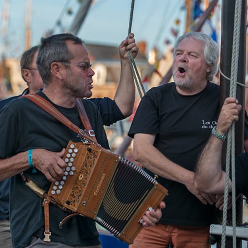 Groupe de chants de marins
