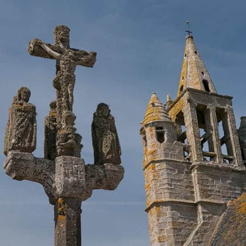 Calvaire en kersanton, datant de 1588