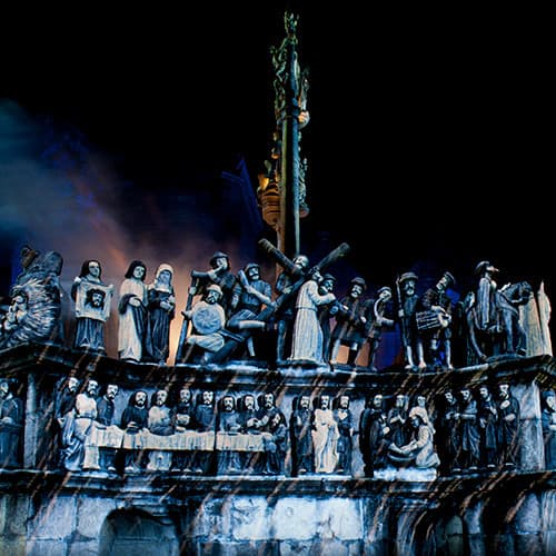 La passion du Christ sculptée dans le granit breton