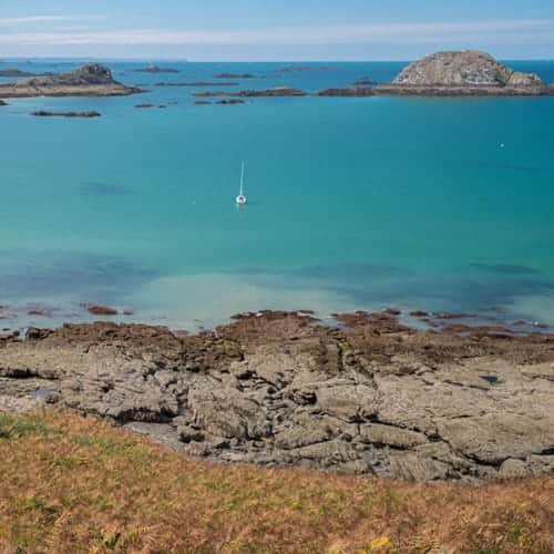 La plage des Chevrets à Saint-Coulomb