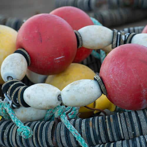 Flotteurs d'un filet de pêche